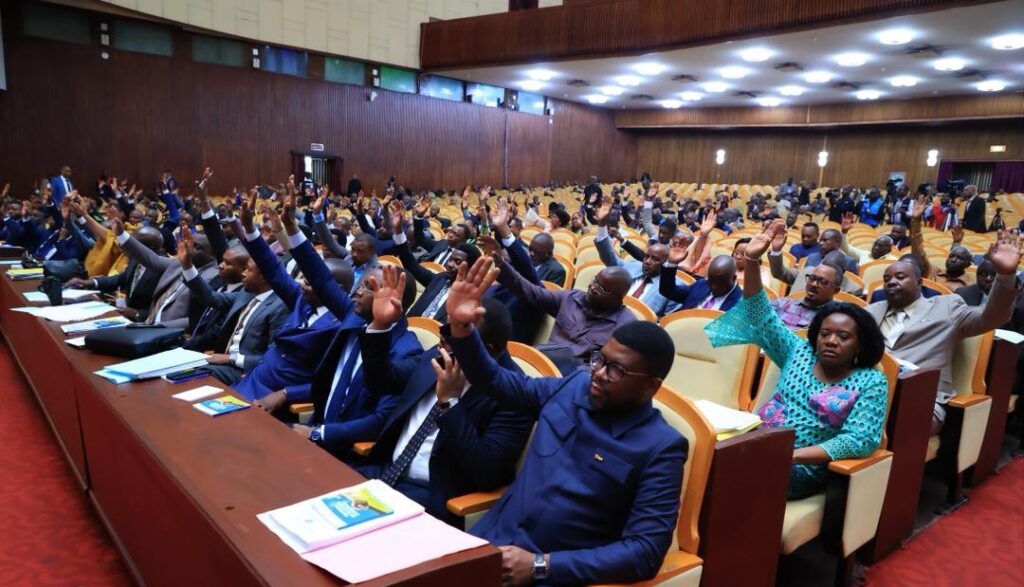 RDC : l’Assemblée nationale valide deux accords majeurs avec les États-Unis et le Rwanda