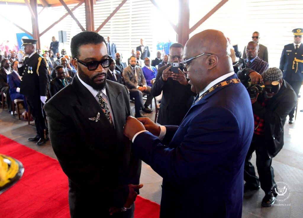 Fally Ipupa élevé au rang de Chevalier de l’Ordre National du Léopard : un hommage à la culture congolaise