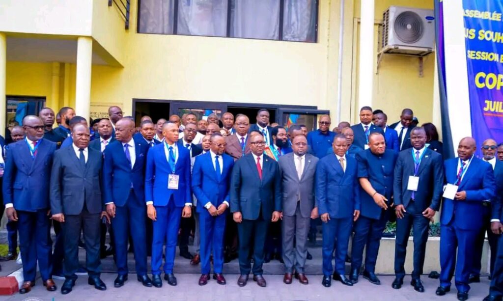 Réforme constitutionnelle : la COPAP s&rsquo;aligne sur la vision de Tshisekedi et réclame des solutions pour les députés provinciaux
